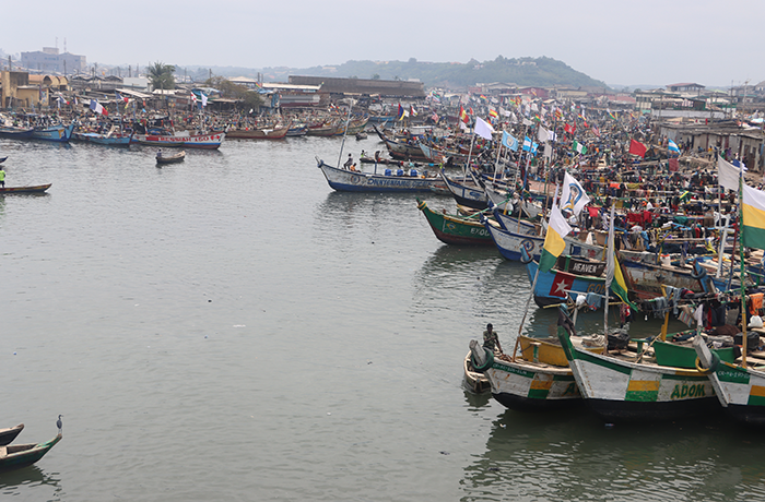 Shama: A ship wave pushed us away